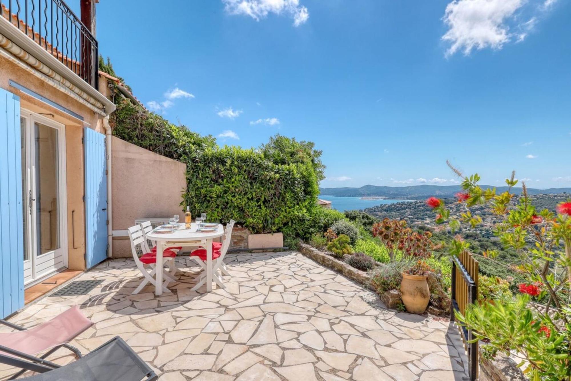 Exceptional View In Saint-clair For 4 People Le Lavandou