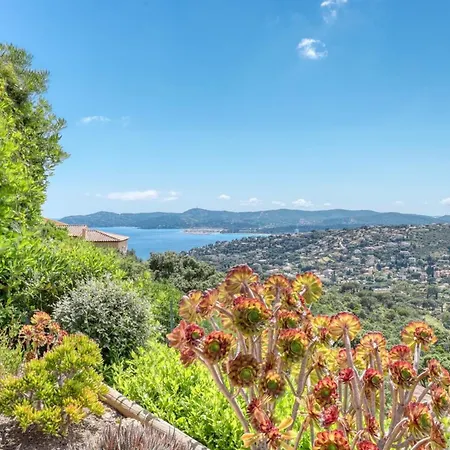 Appartement Vue exceptionnelle à Saint-Clair pour 5 personnes à Le Lavandou Extérieur photo