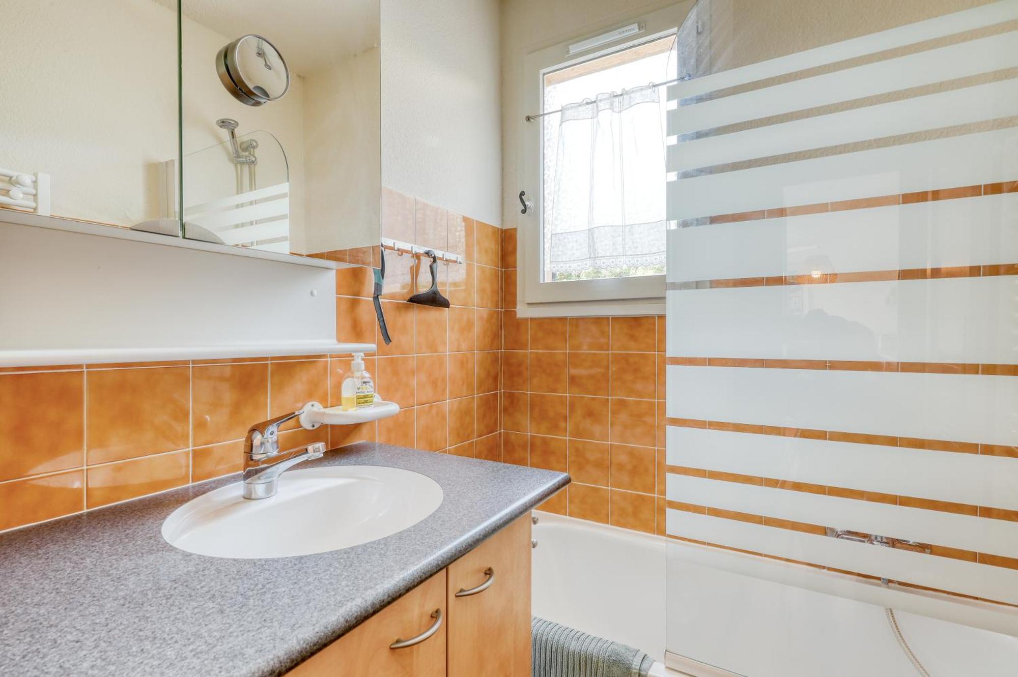 Exceptional View In Saint-clair For 4 People Apartment